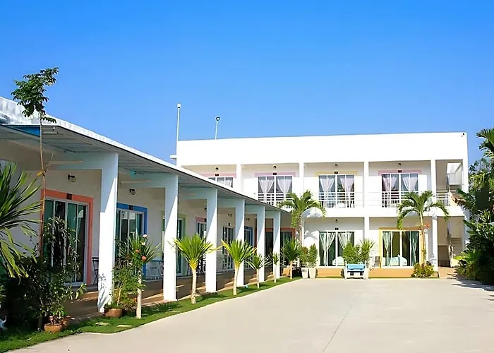 Baan Chom Jan Suan Phung 2*