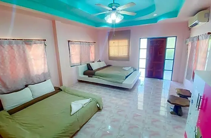 Baan Chom Jan Suan Phung