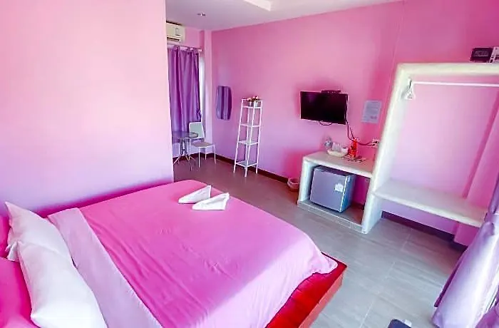 Hotel Baan Chom Jan Suan Phung