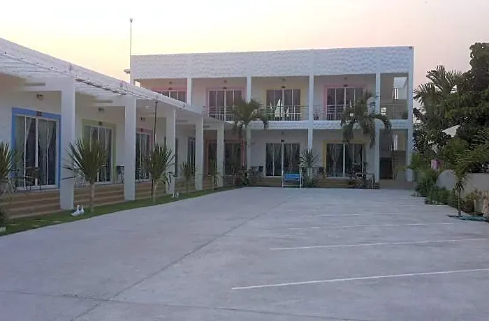 Baan Chom Jan Suan Phung โรงแรม