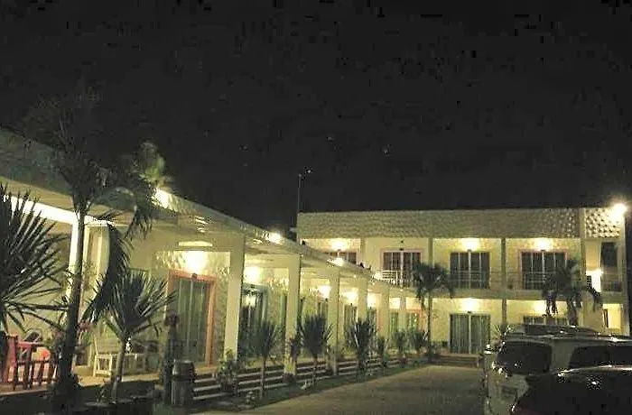 Baan Chom Jan Suan Phung