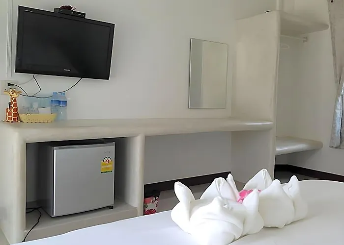 โรงแรม Baan Chom Jan Suan Phung สวนผึ้ง